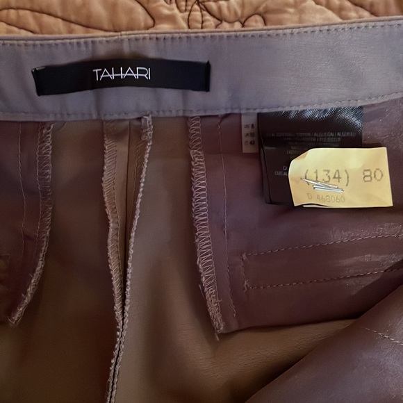 Tahari khaki pants size 6 more like 8 - Picture 3 of 4